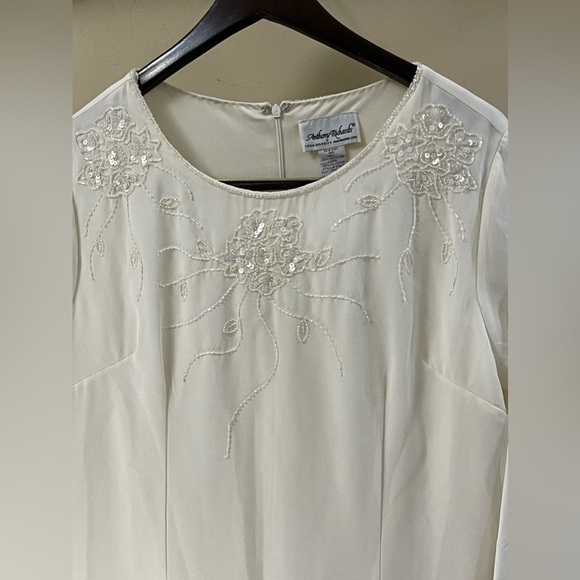 Anthony Richards Cream Blouse with Sequins Size 12 NWOT - Picture 3 of 7